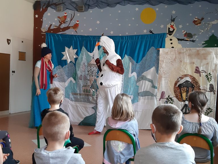 Spektakl “Elsa w krainie lodu”
