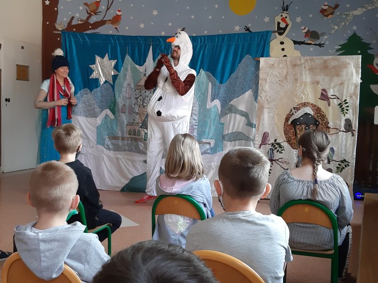Spektakl “Elsa w krainie lodu”
