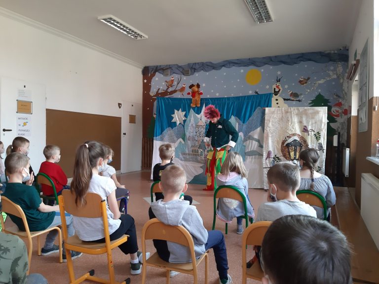 Spektakl “Elsa w krainie lodu”
