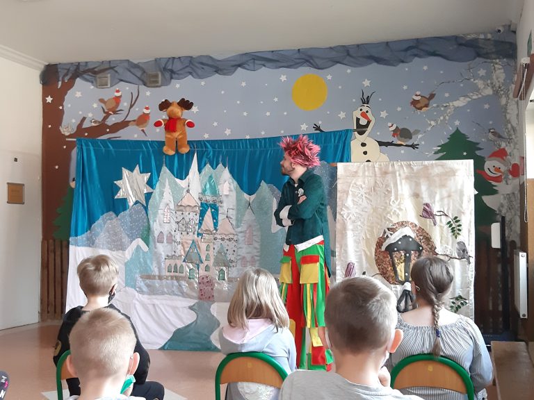Spektakl “Elsa w krainie lodu”
