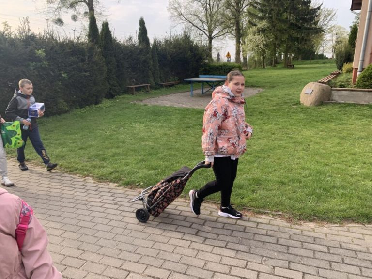 Dzień bez plecaka
